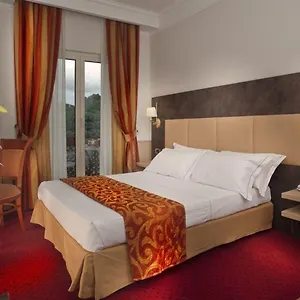 pinewood-hotel-rome.it-romehotels.com/